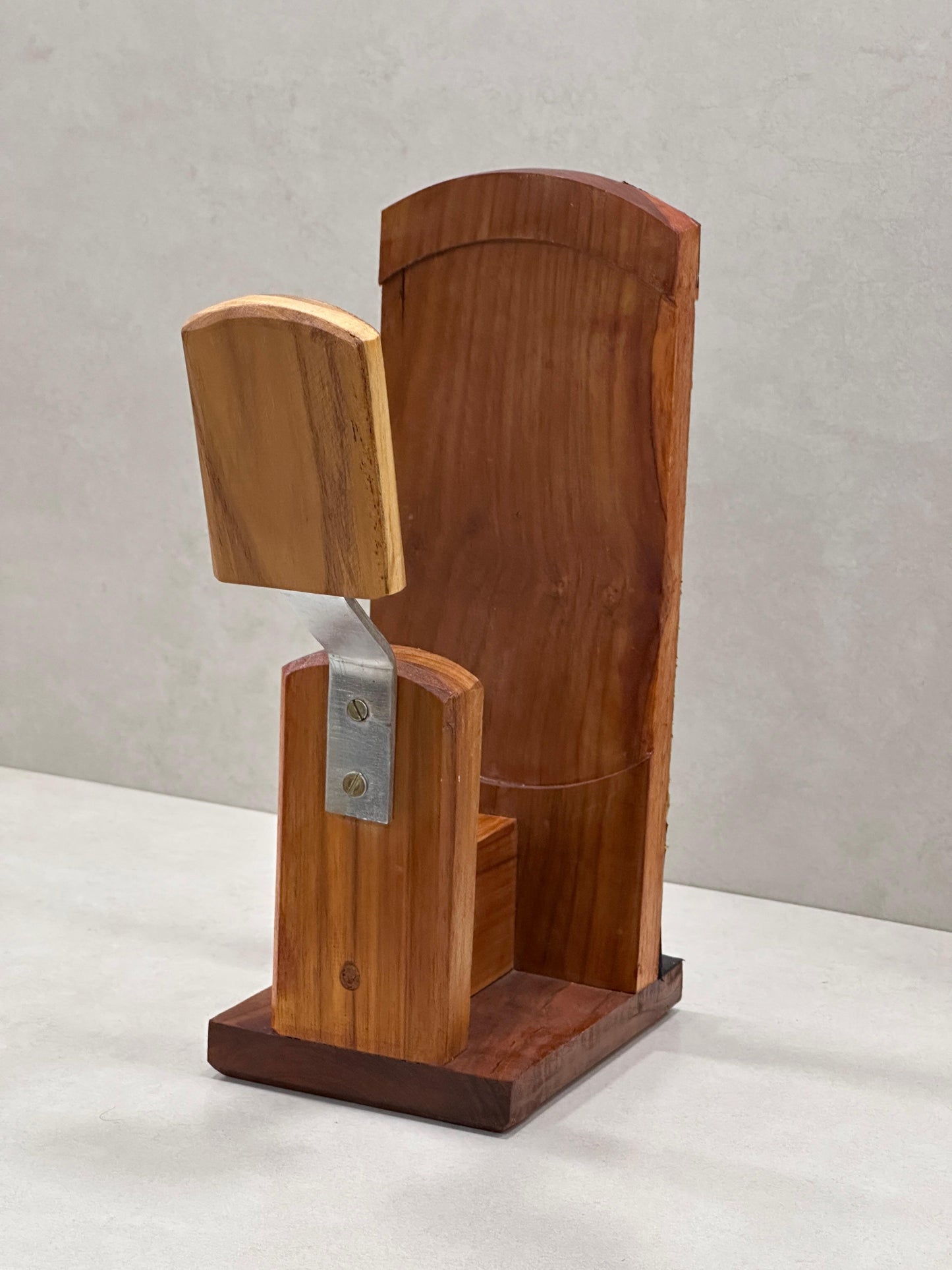 Vyga Handmade Teak Wood Coconut Scraper – Handcrafted in Kerala 🥥✨